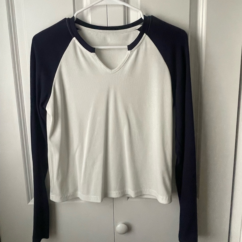 Women's Black and White Raglan Sleeve Top